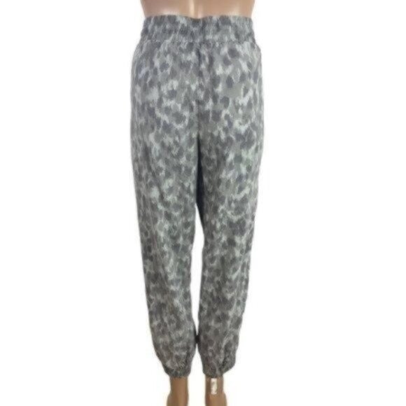 Anthropologie Cloth & Stone Animal print with Pockets Joggers size medium - Picture 2 of 11